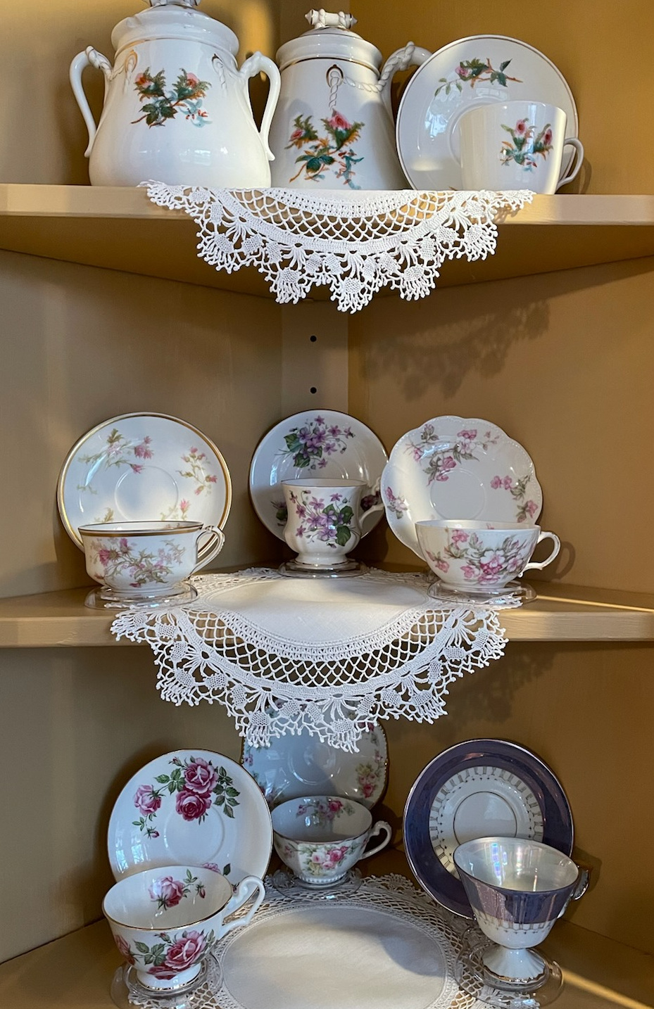 tea cup display